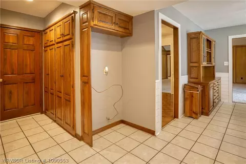 Entry Way - 2700 S 87th Dr, Fort Smith, AR 72903 photo 2 of 2