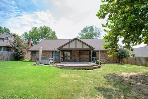 Exterior - 2700 S 87th Dr, Fort Smith, AR 72903 photo 6 of 9