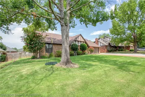Exterior - 2700 S 87th Dr, Fort Smith, AR 72903 photo 3 of 9
