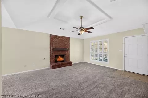 Living - 3001 98th Cir, Fort Smith, AR 72903 photo 1 of 3