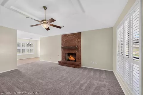 Living - 3001 98th Cir, Fort Smith, AR 72903 photo 3 of 3