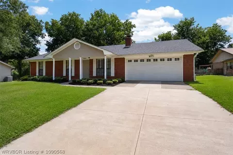 Exterior - 3001 98th Cir, Fort Smith, AR 72903 photo 3 of 8