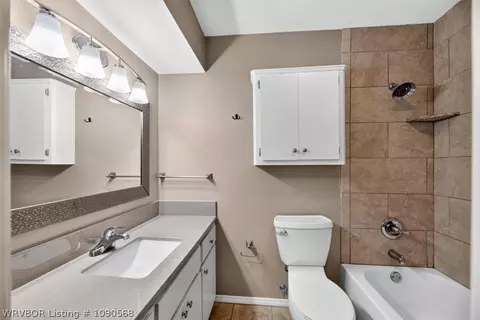 Bath - 3001 98th Cir, Fort Smith, AR 72903 photo 2 of 2