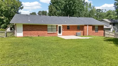 Exterior - 3001 98th Cir, Fort Smith, AR 72903 photo 6 of 8
