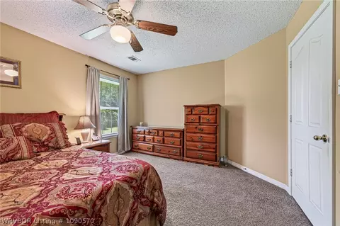 Bedroom - 9504 Pointe Dr, Fort Smith, AR 72903 photo 2 of 6