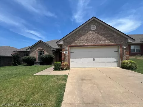 2408 Kaylonni Ln, Van Buren, AR 72956