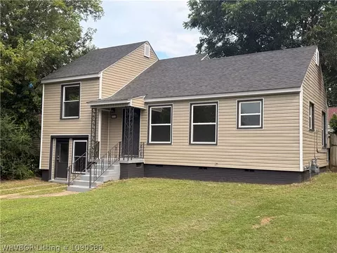 Exterior - 3612 Chaffee Dr, Fort Smith, AR 72904 photo 3 of 5