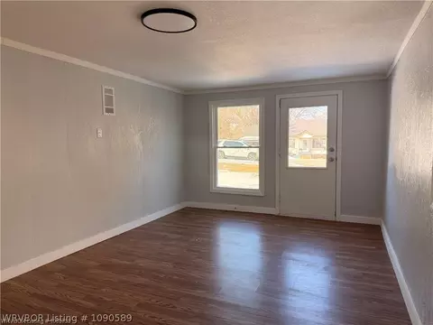 Living - 3612 Chaffee Dr, Fort Smith, AR 72904 photo 4 of 4