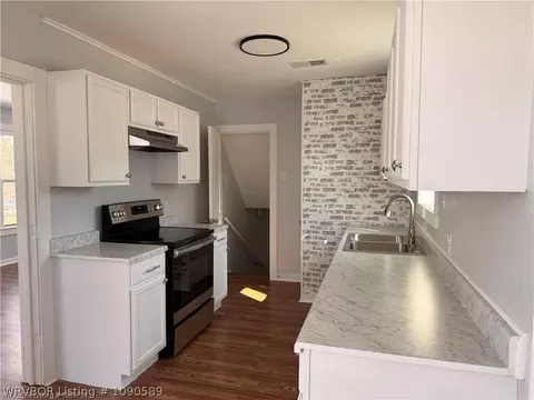 Kitchen - 3612 Chaffee Dr, Fort Smith, AR 72904 photo 1 of 4
