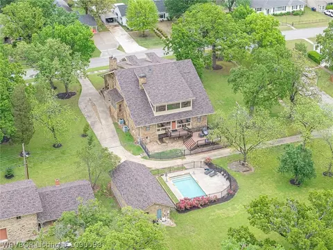 Other - 2122 S W St, Fort Smith, AR 72901 photo 2 of 34