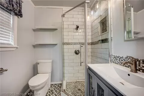 Bath - 4807 18th Ter, Fort Smith, AR 72901 photo 1 of 2