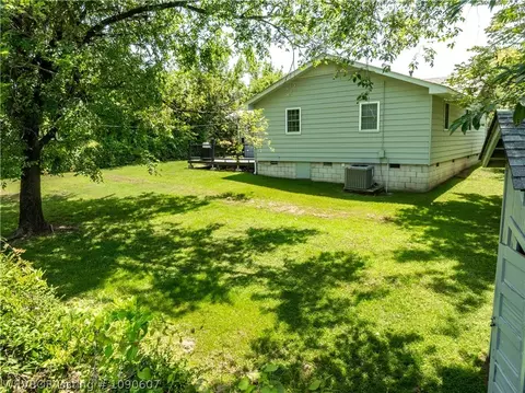 Exterior - 4807 18th Ter, Fort Smith, AR 72901 photo 5 of 8