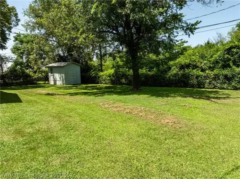 Exterior - 4807 18th Ter, Fort Smith, AR 72901 photo 7 of 8