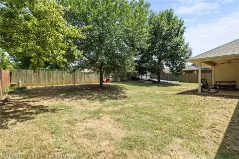 Exterior - 8505 Vickery Ln, Fort Smith, AR 72908 photo 9 of 10