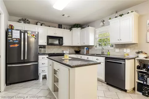 Kitchen - 8505 Vickery Ln, Fort Smith, AR 72908 photo 1 of 3