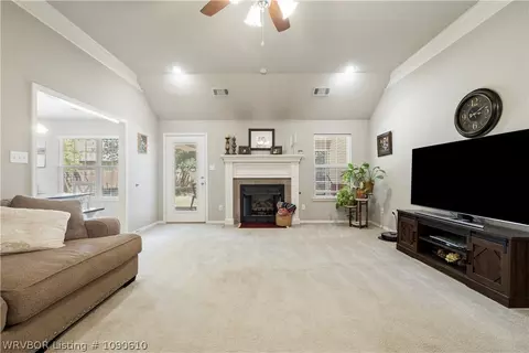 Living - 8505 Vickery Ln, Fort Smith, AR 72908 photo 1 of 4