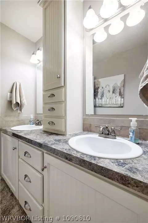Bath - 8505 Vickery Ln, Fort Smith, AR 72908 photo 7 of 8