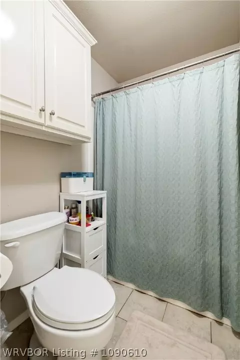 Bath - 8505 Vickery Ln, Fort Smith, AR 72908 photo 8 of 8