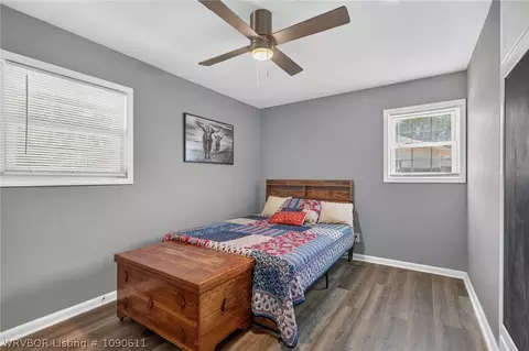 Bedroom - 5202 S 17th Ter, Fort Smith, AR 72901 photo 4 of 5