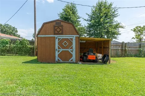 Exterior - 5202 S 17th Ter, Fort Smith, AR 72901 photo 8 of 18