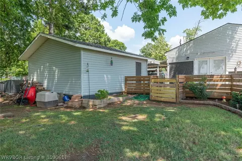 Exterior - 5202 S 17th Ter, Fort Smith, AR 72901 photo 6 of 18