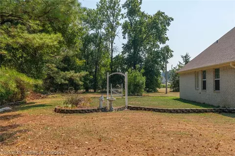 Exterior - 4812 Skywood Dr, Fort Smith, AR 72904 photo 9 of 10