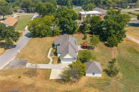 View/Area - 4812 Skywood Dr, Fort Smith, AR 72904 photo 6 of 9