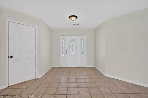 Entry Way - 4812 Skywood Dr, Fort Smith, AR 72904 photo 2 of 2
