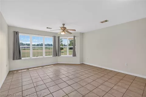 Living - 4812 Skywood Dr, Fort Smith, AR 72904 photo 8 of 11