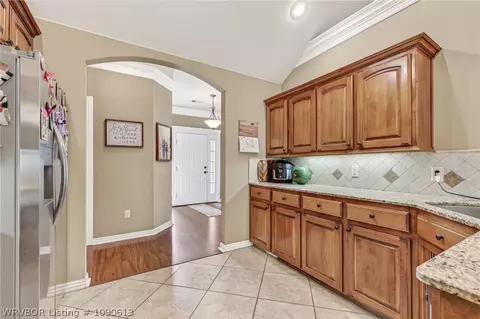 Entry Way - 12118 Sycamore St, Fort Smith, AR 72916 photo 3 of 7