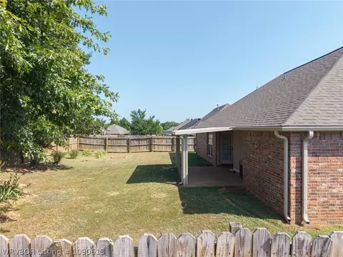 Exterior - 12118 Sycamore St, Fort Smith, AR 72916 photo 7 of 11