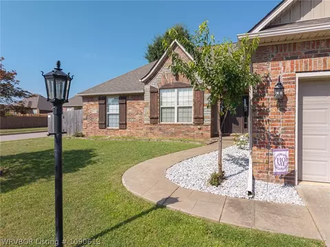Exterior - 12118 Sycamore St, Fort Smith, AR 72916 photo 10 of 11