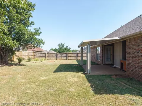 Exterior - 12118 Sycamore St, Fort Smith, AR 72916 photo 3 of 11
