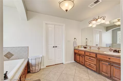 Entry Way - 12118 Sycamore St, Fort Smith, AR 72916 photo 7 of 7