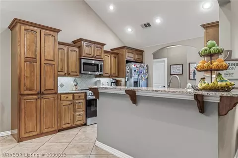 Kitchen - 12118 Sycamore St, Fort Smith, AR 72916 photo 3 of 4