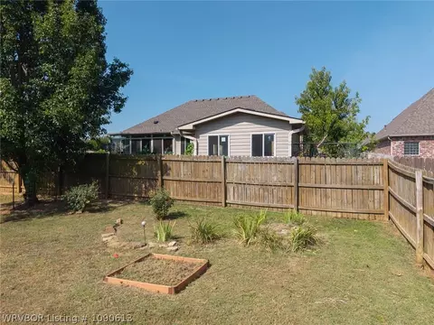 Exterior - 12118 Sycamore St, Fort Smith, AR 72916 photo 4 of 11