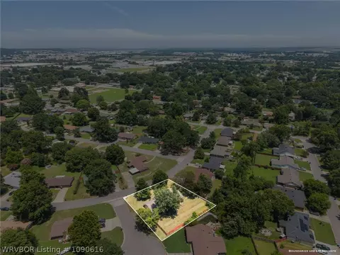 View/Area - 1300 Southridge Ln, Fort Smith, AR 72908 photo 5 of 5