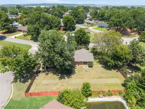 View/Area - 1300 Southridge Ln, Fort Smith, AR 72908 photo 4 of 5