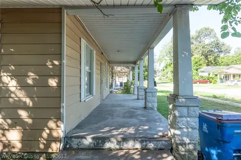 Exterior - 714 N 21st St, Fort Smith, AR 72901 photo 3 of 3