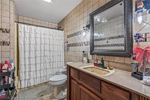 Bath - 710 E 4th St, Hartford, AR 72938 photo 1 of 2
