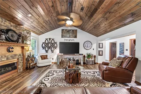 Living - 5809 Cedar Break Dr, Fort Smith, AR 72916 photo 2 of 5