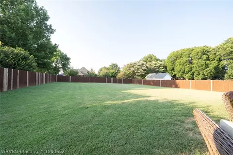 Exterior - 5809 Cedar Break Dr, Fort Smith, AR 72916 photo 11 of 12