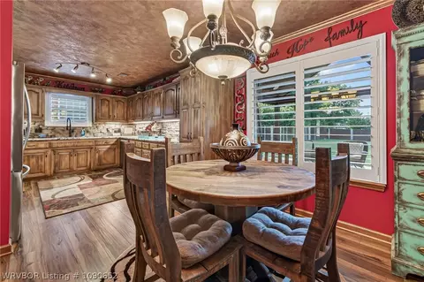 Dining - 5809 Cedar Break Dr, Fort Smith, AR 72916 photo 1 of 3