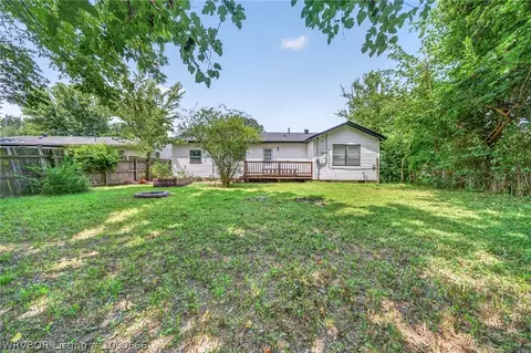 Exterior - 3610 Bradley Dr, Fort Smith, AR 72904 photo 13 of 14