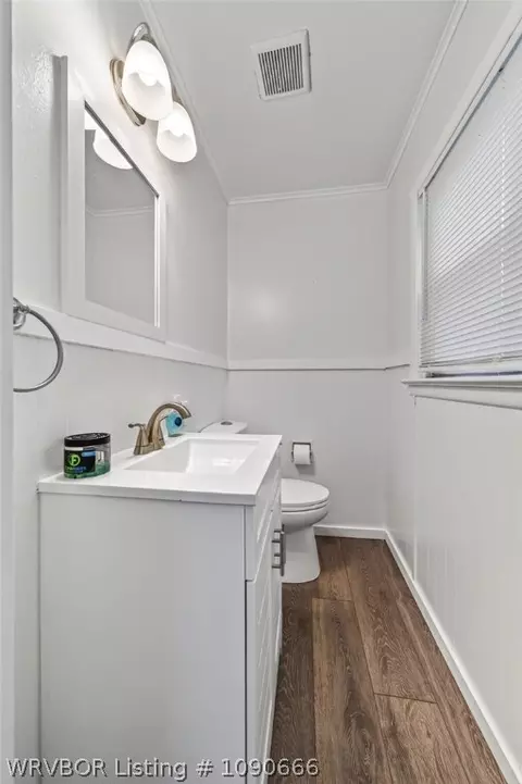 Bath - 3610 Bradley Dr, Fort Smith, AR 72904 photo 4 of 4