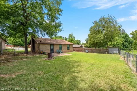 Exterior - 502 O St, Barling, AR 72923 photo 4 of 5