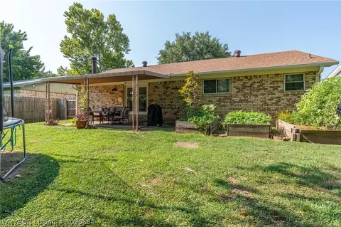 Exterior - 9208 Enid St, Fort Smith, AR 72903 photo 6 of 7