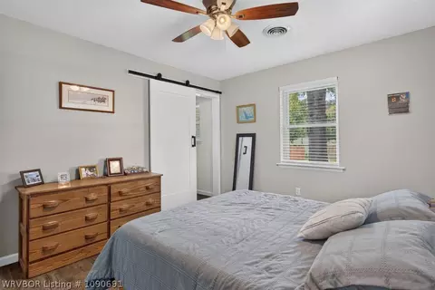 Bedroom - 6414 Crimson Ave, Fort Smith, AR 72903 photo 3 of 7