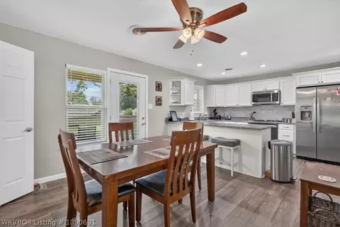 Dining - 6414 Crimson Ave, Fort Smith, AR 72903 photo 2 of 3