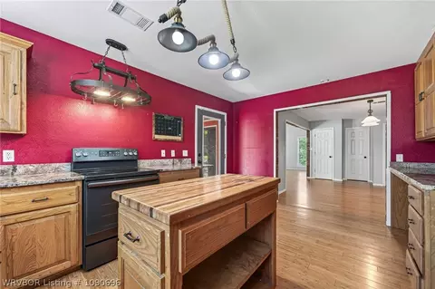 Kitchen - 6326 Tyro Rd, Hackett, AR 72937 photo 1 of 6